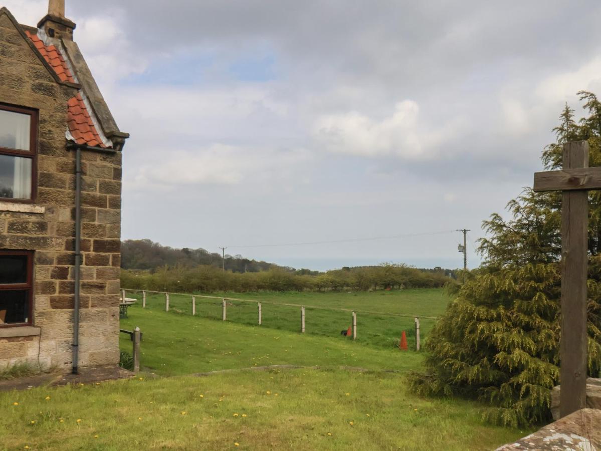 Cow Byre Cottage Whitby Exterior foto