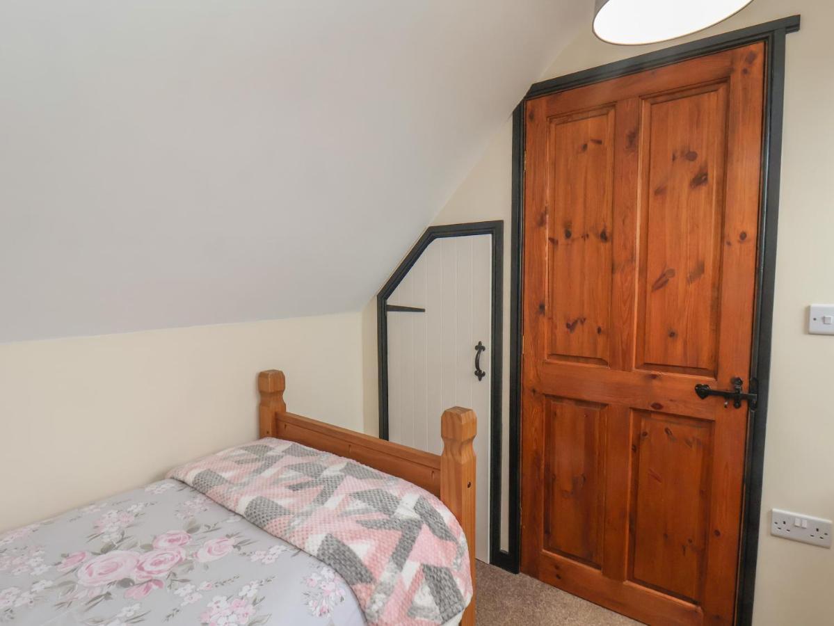 Cow Byre Cottage Whitby Exterior foto